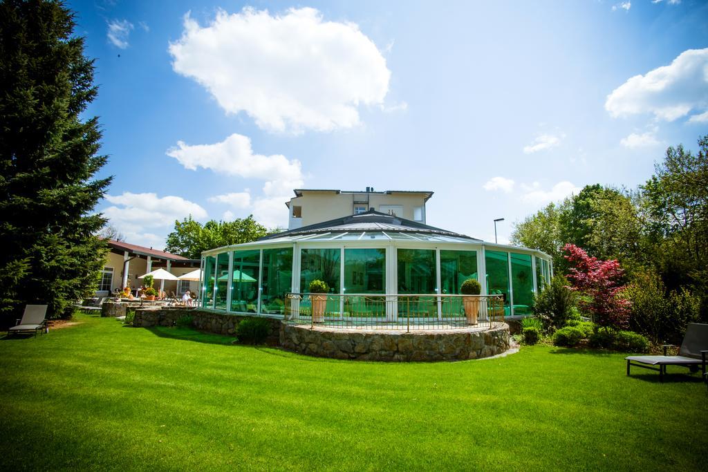 Thermenhotel Quellenhof Бад-Фюссінг Екстер'єр фото